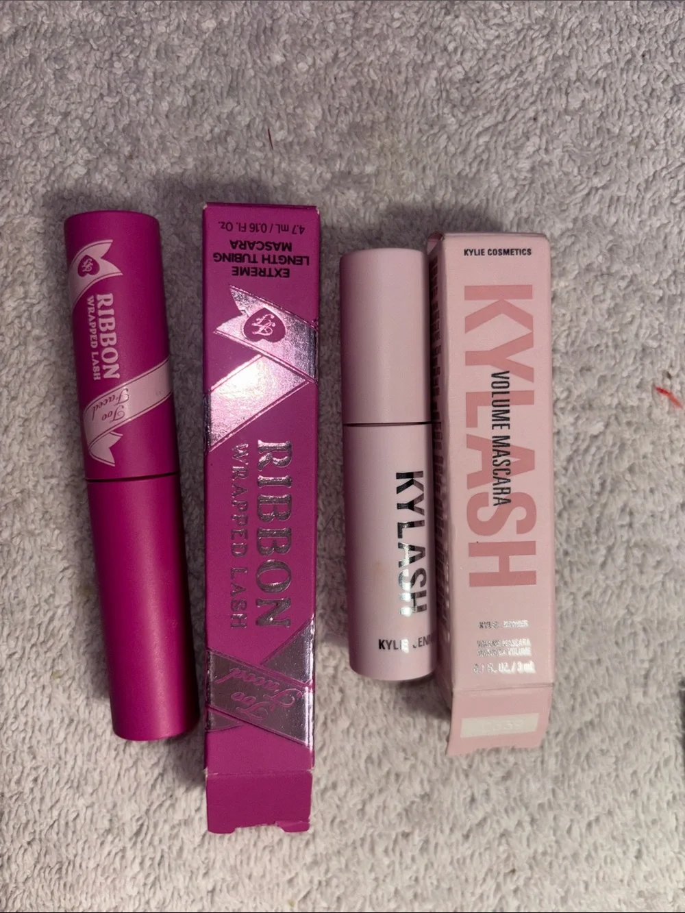 Kylie Cosmetics Wisp Lash Mascara - Light Pink & Metallic Pink Packaging